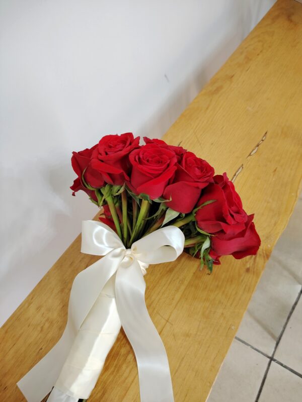 Ramillete de rosas rojas