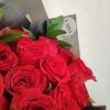 WhatsApp Image 2026-09-03 at 3.34.37 PM (1) 12 Rosas rojas con dollar