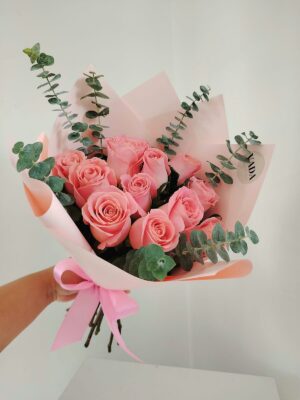 12 Rosas rosas con dollar