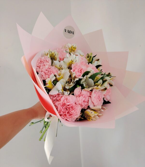 WhatsApp Image 2026-09-03 at 3.55.56 PM (1) Ramo Ternura Floral