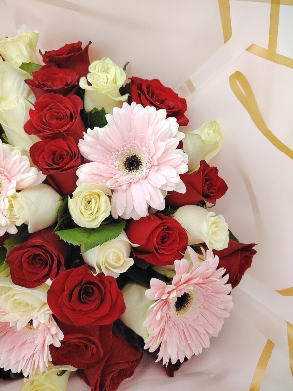 Entre petalos