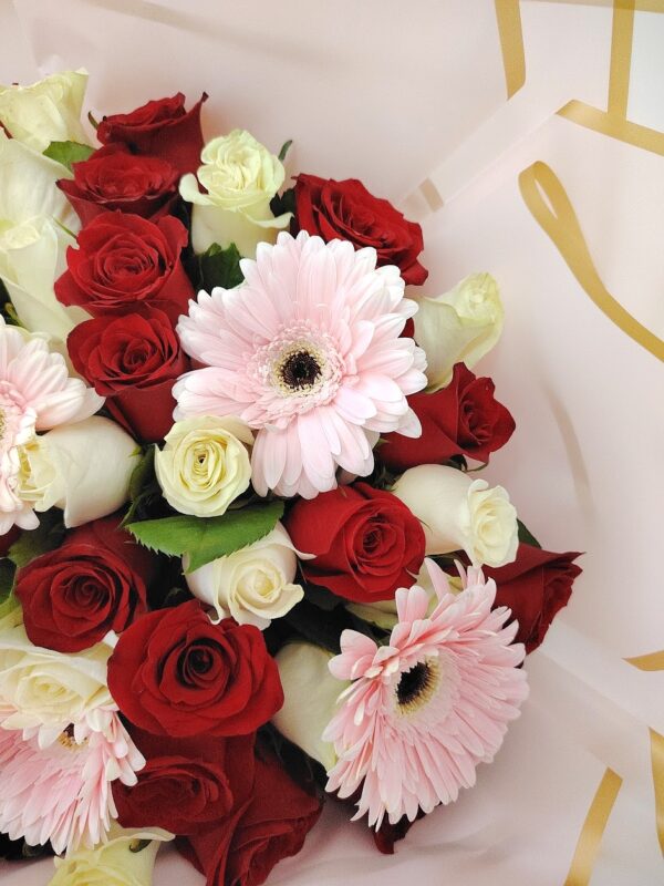 Entre petalos