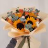 IMG_20260812_143222 Ramo de girasoles, claveles y minirosas con follaje